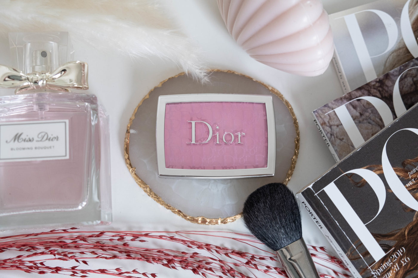 Whats in my Makeup bag - Dior vanity case - Dior Beauty - Em